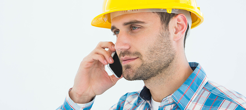 photodune-10208750-male-construction-worker-using-mobile-phone-against-white-backgorund-800x360